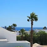Marisa, Modern 3 Bed With Ac & Wifi *