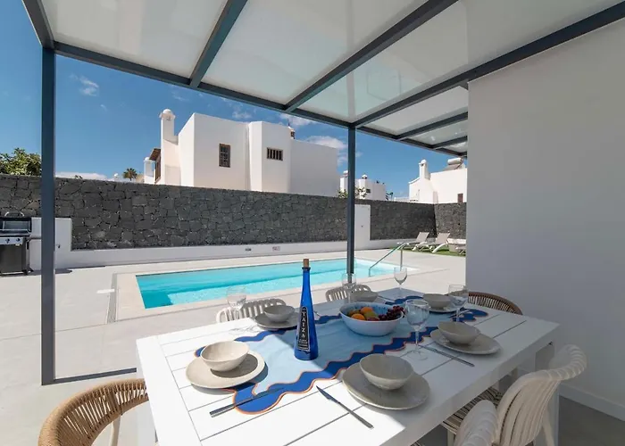 Marisa, Modern 3 Bed With Ac & Wifi