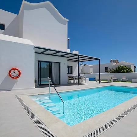 Marisa, Modern 3 Bed With Ac & Wifi Вилла