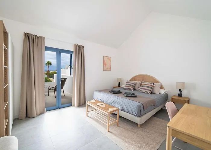 Marisa, Modern 3 Bed With Ac & Wifi Βίλα