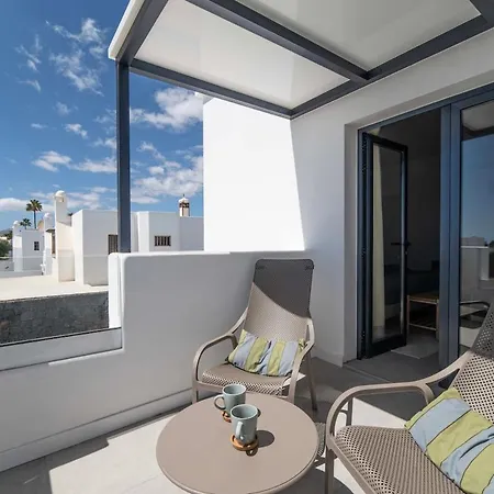 Marisa, Modern 3 Bed With Ac & Wifi