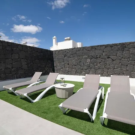 Marisa, Modern 3 Bed With Ac & Wifi